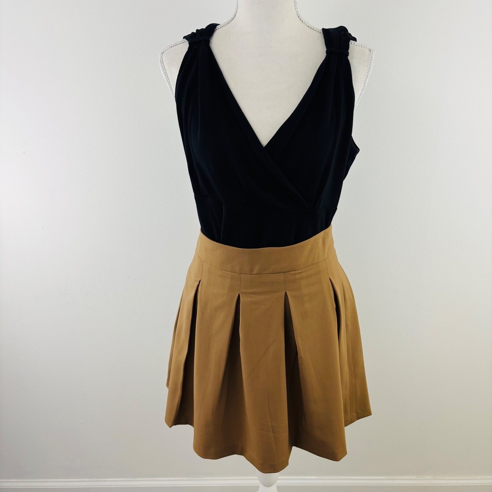Alice + Olivia Employed Camel Brown Wool Blend Pleated Mini Skirt Size 8